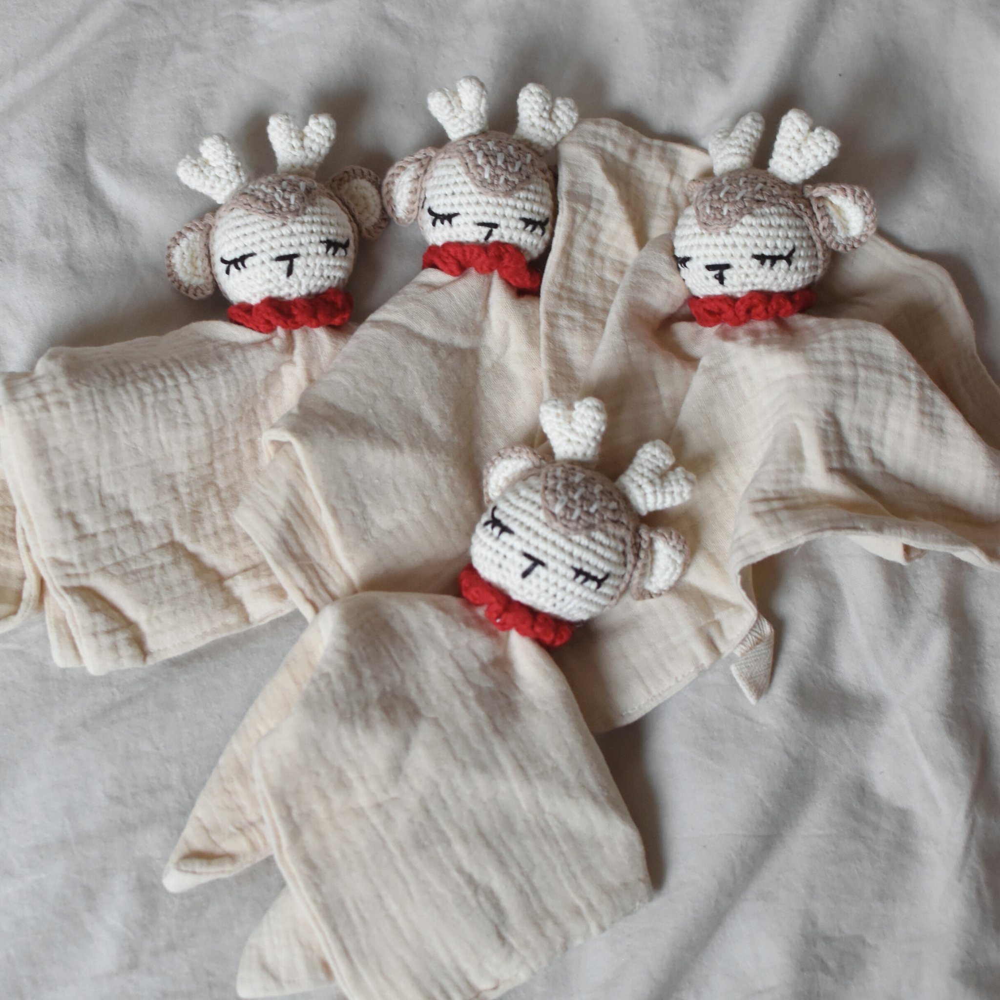 Doudou cerf de Noël – édition limitée - personnalisable 🎄