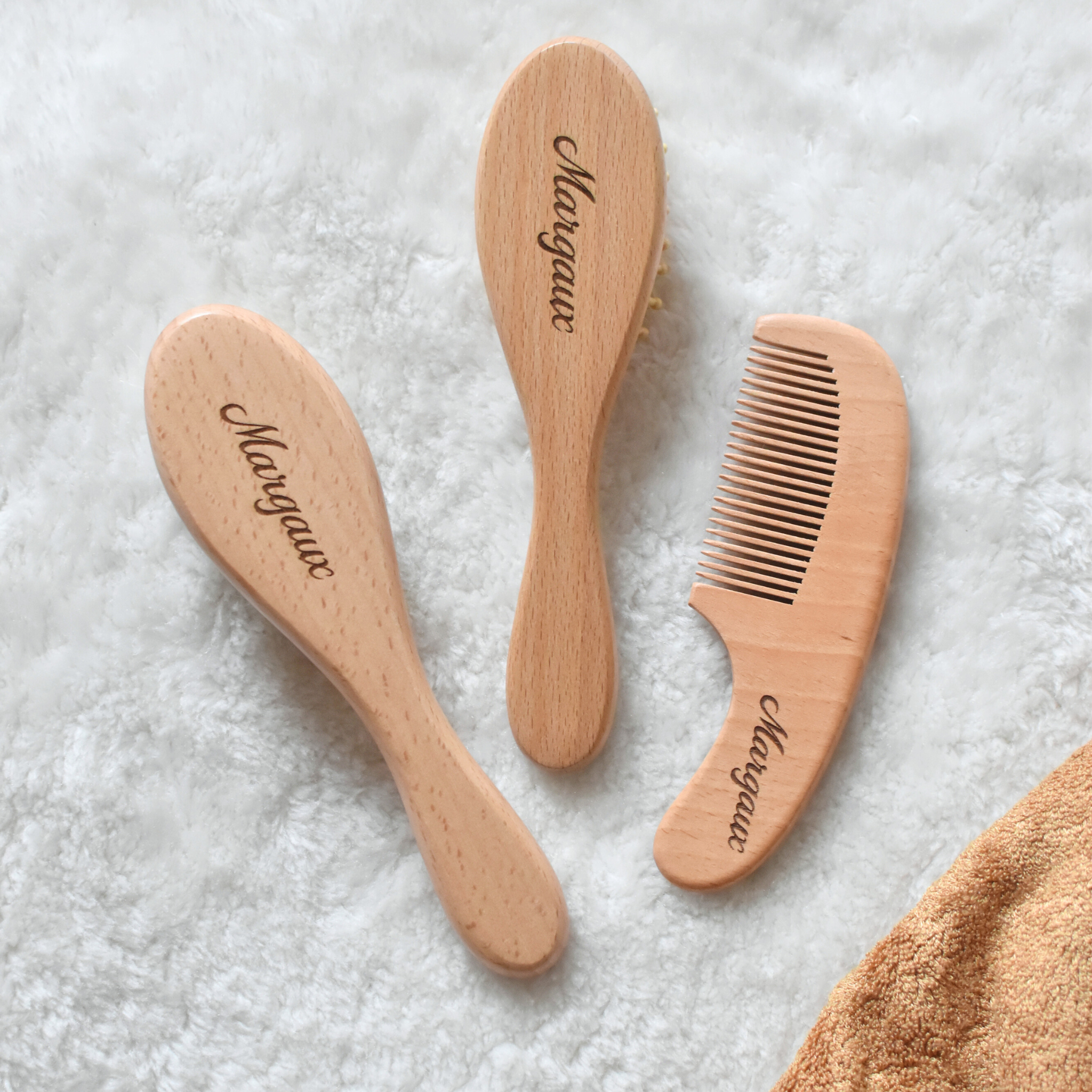 Babybürsten-Set aus Naturholz – von der Geburt bis zur Kindheit