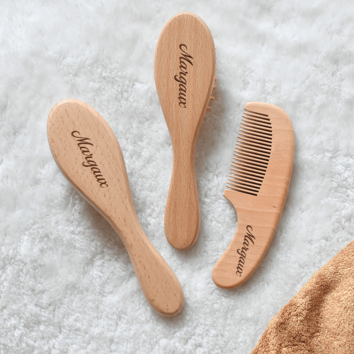Set de brosses bébé en bois naturel - De la naissance à l'enfance