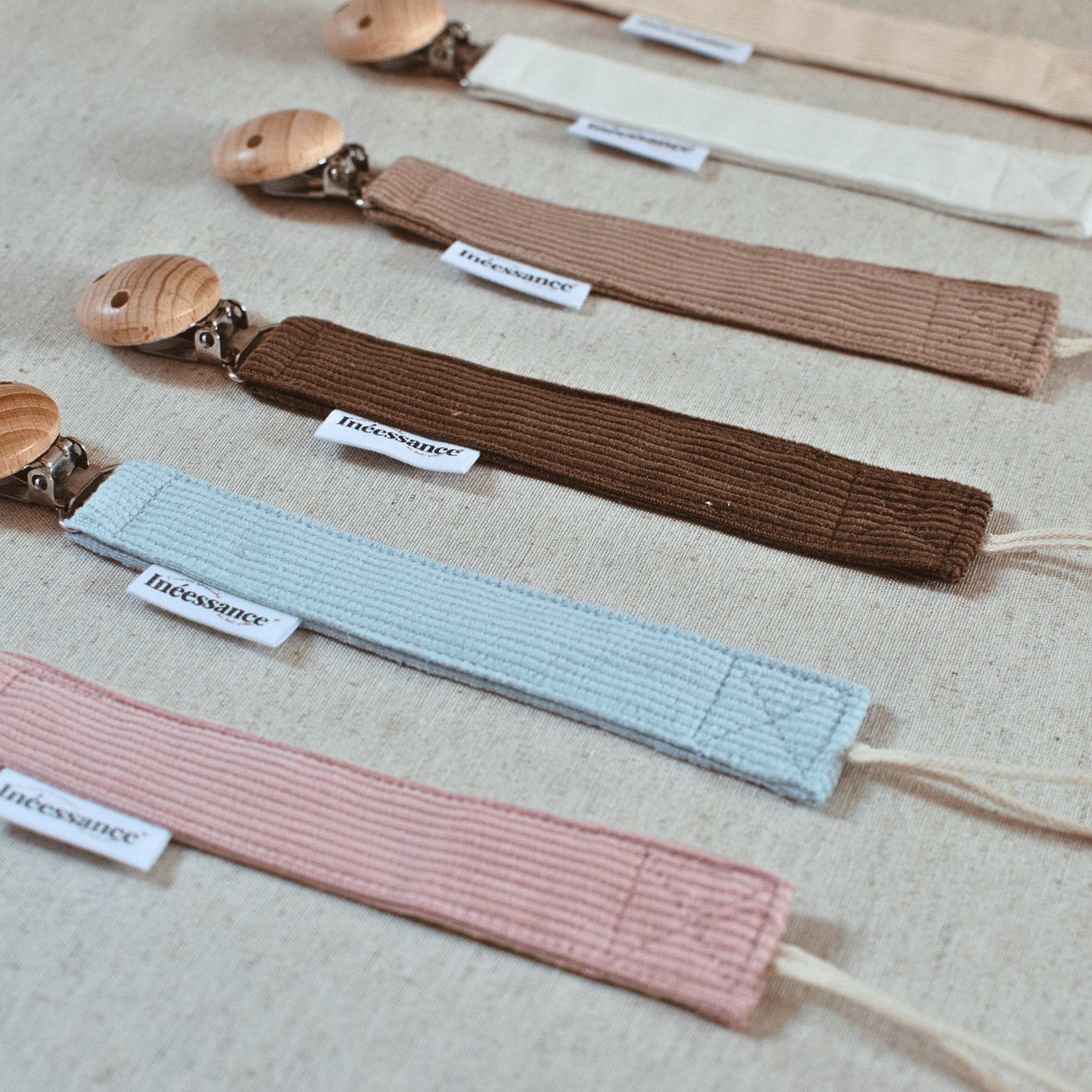 Attache tétine - Velours cotelé