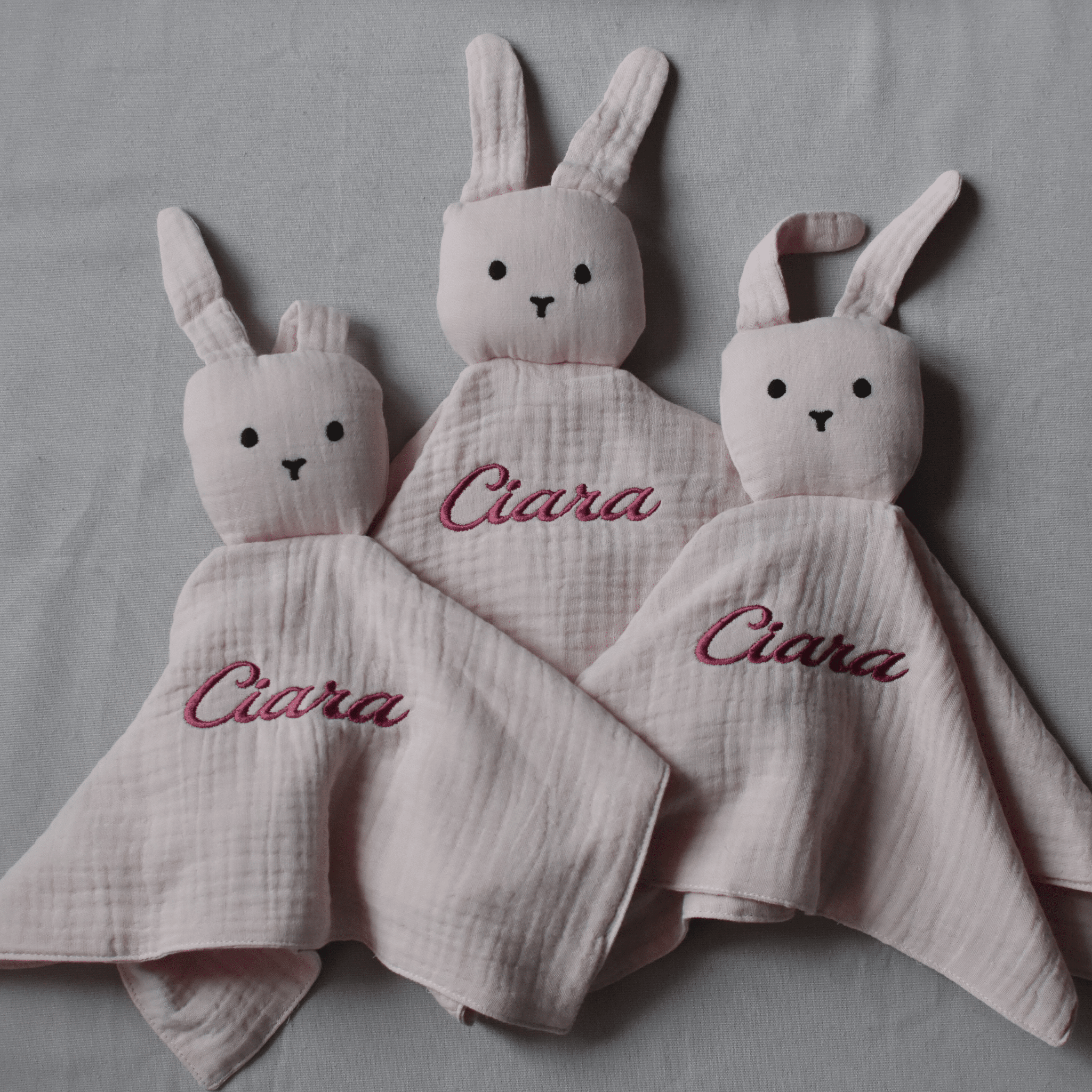 doudous lapin rose personnalisé