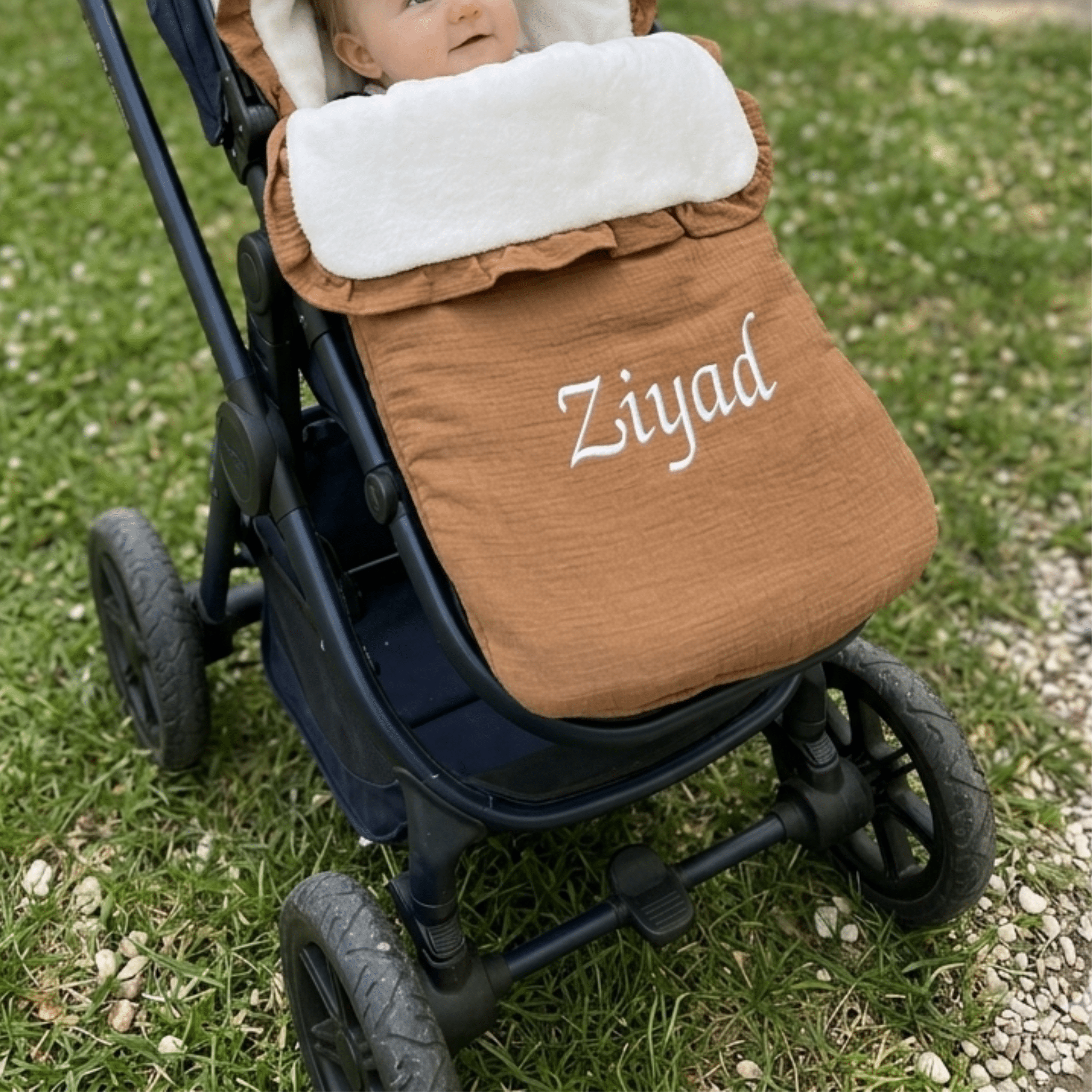 Nid d’ange bébé personnalisé - Douceur & Élégance
