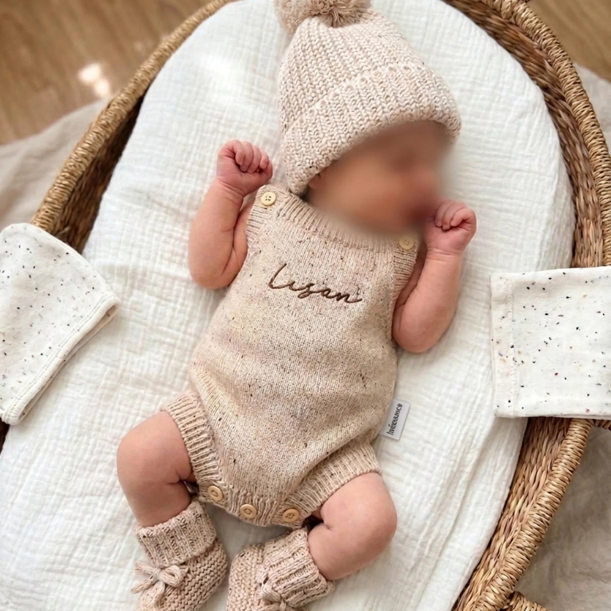 Bonnet et chaussons bébé en coton doux pour les journées fraîches