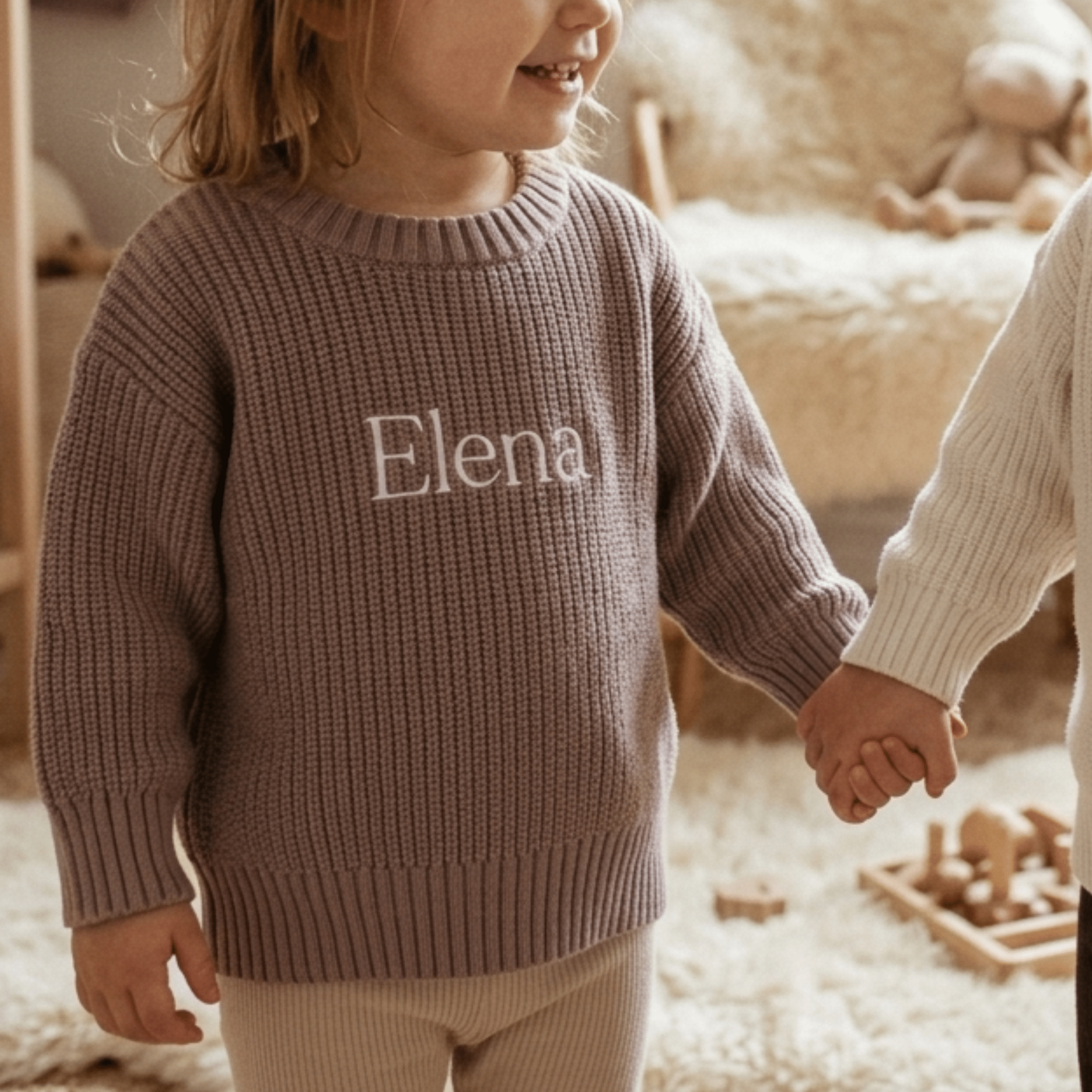Pull bébé personnalisé – Douce maille, souvenir brodé