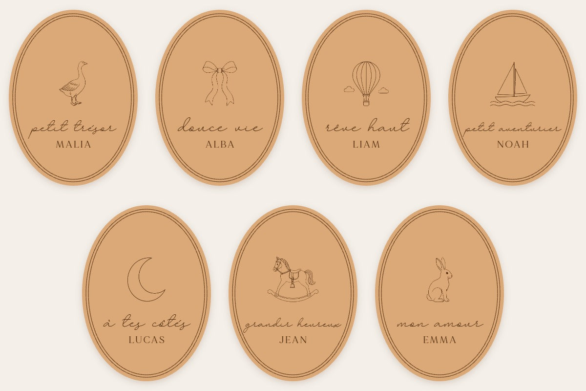 Plaques de naissance ovales en bois gravées, 7 motifs