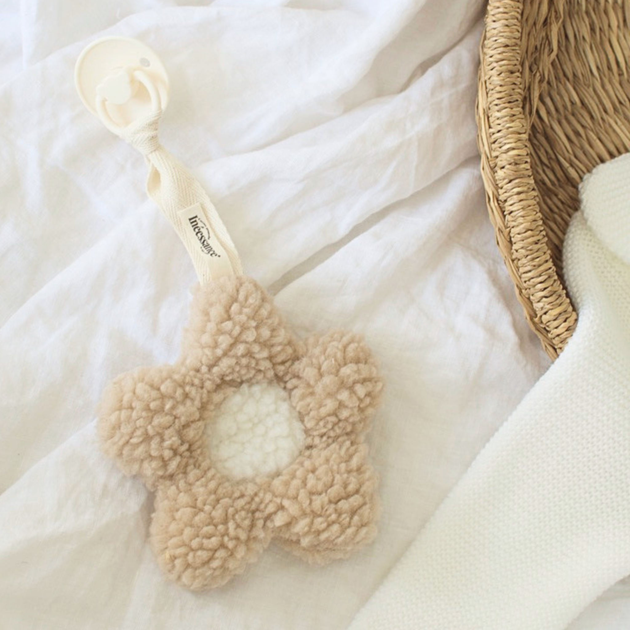 Attache-tétine Fleur & Lune Personnalisable