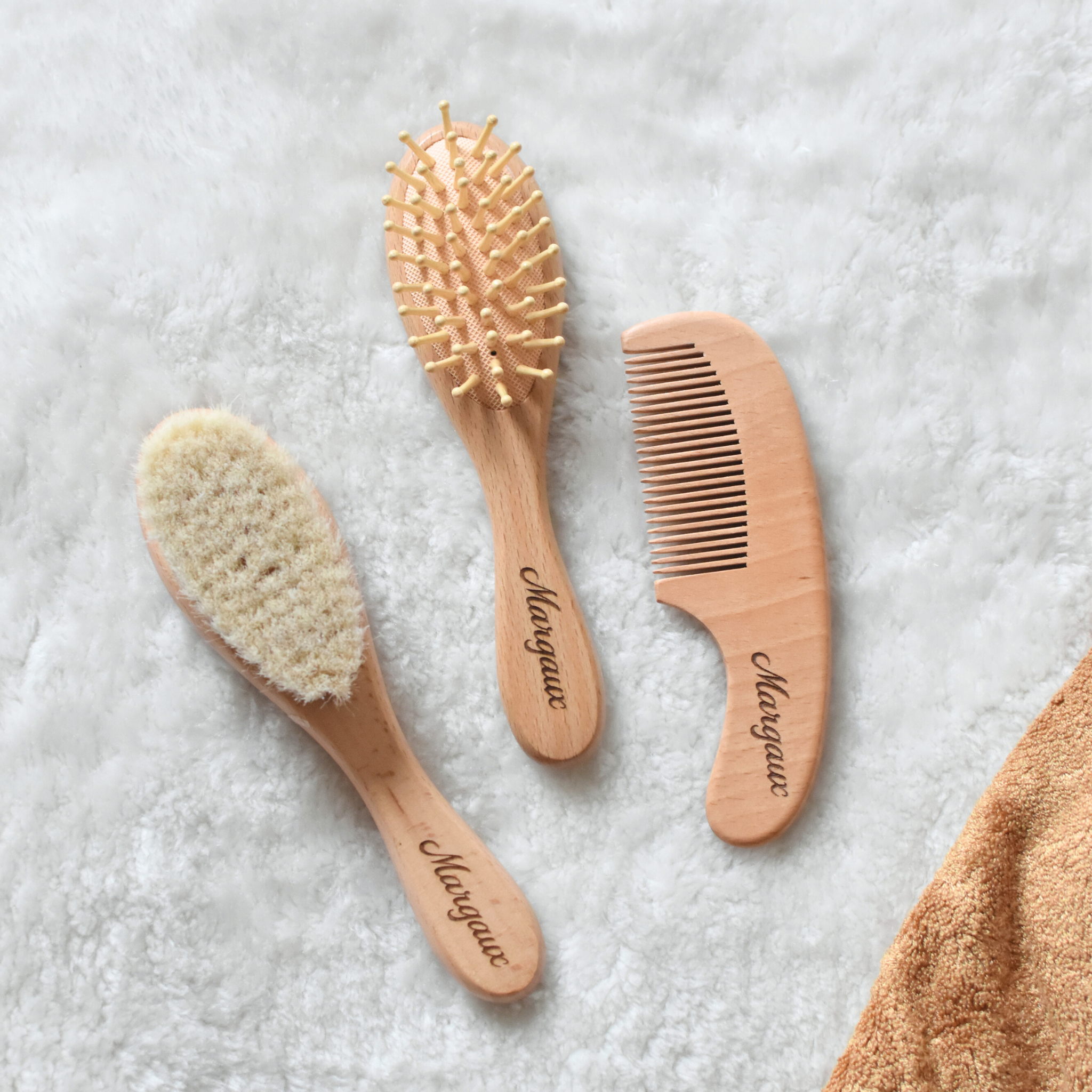 Babybürsten-Set aus Naturholz – von der Geburt bis zur Kindheit