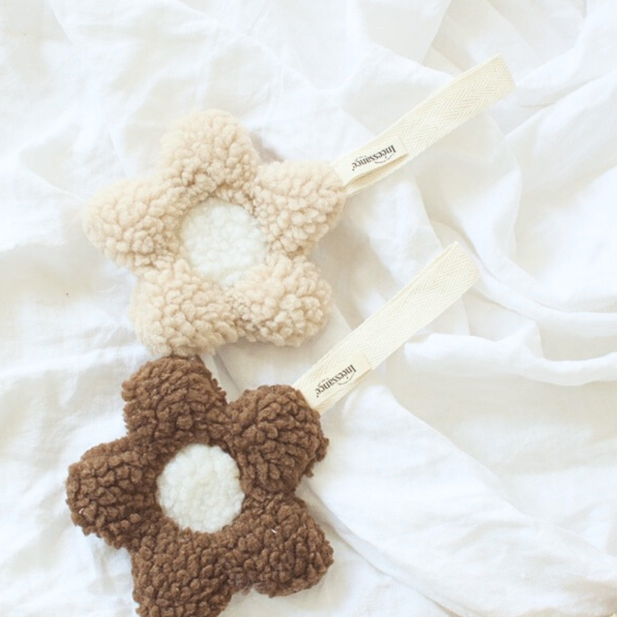 Attache-tétine Fleur & Lune Personnalisable